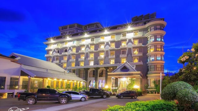 nattirat-grand-hotel01